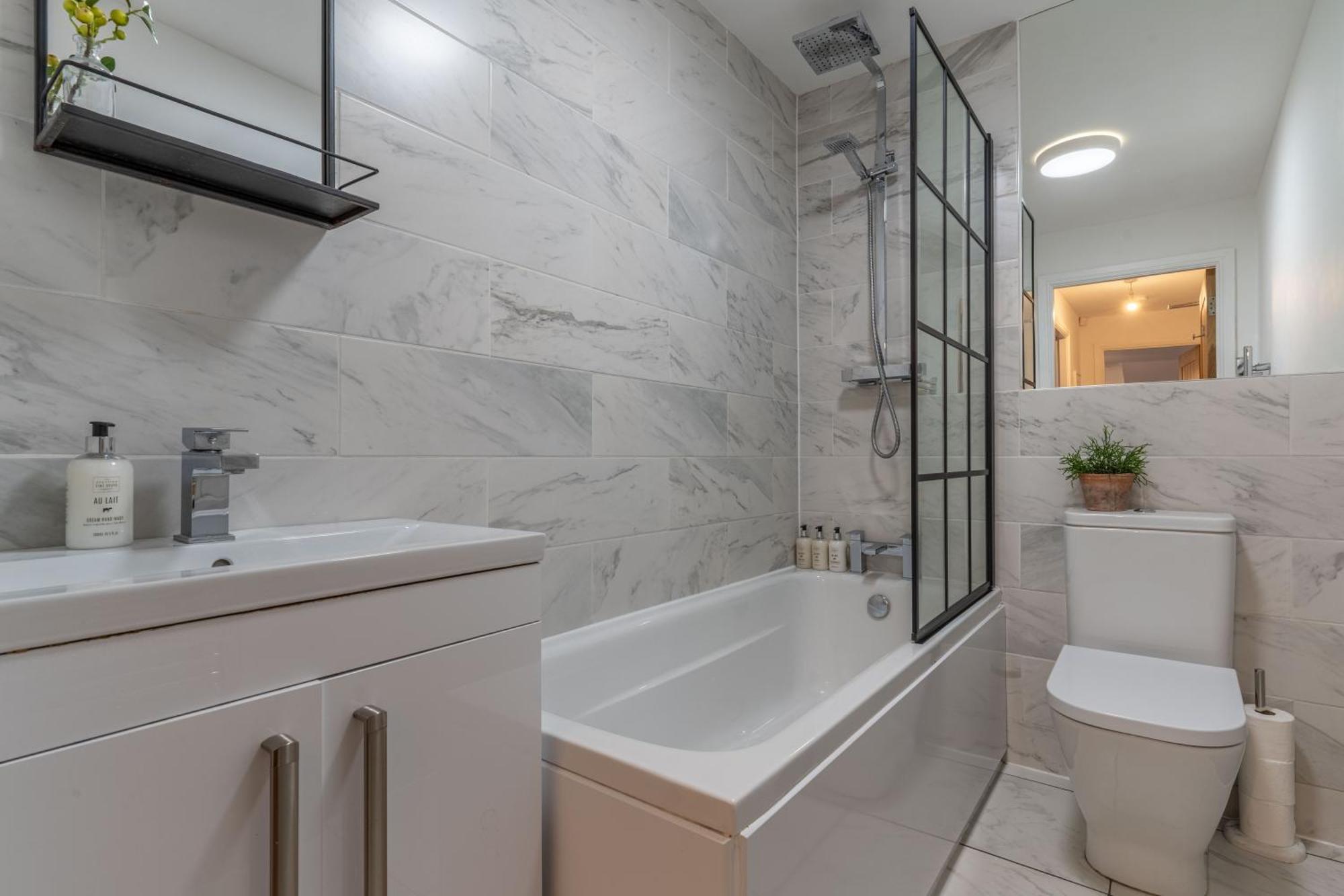 Luxury Chapel Apartment Within City Walls เชสเตอร์ ภายนอก รูปภาพ