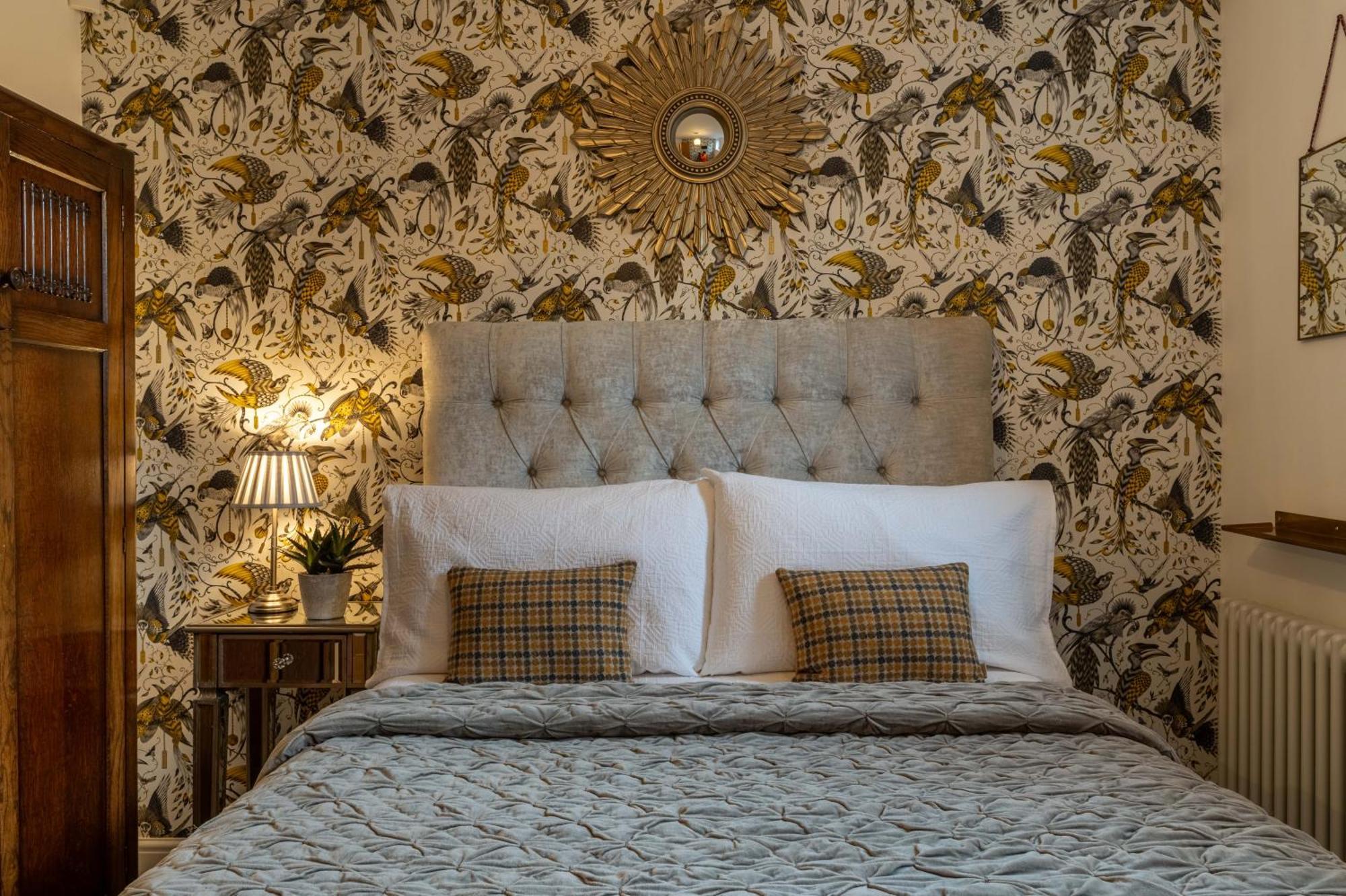 Luxury Chapel Apartment Within City Walls เชสเตอร์ ภายนอก รูปภาพ